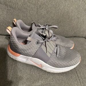 Women’s nike shoes